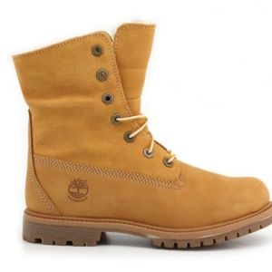 Timberland Waterproof Teddy Fleece Lined Boot 8.5